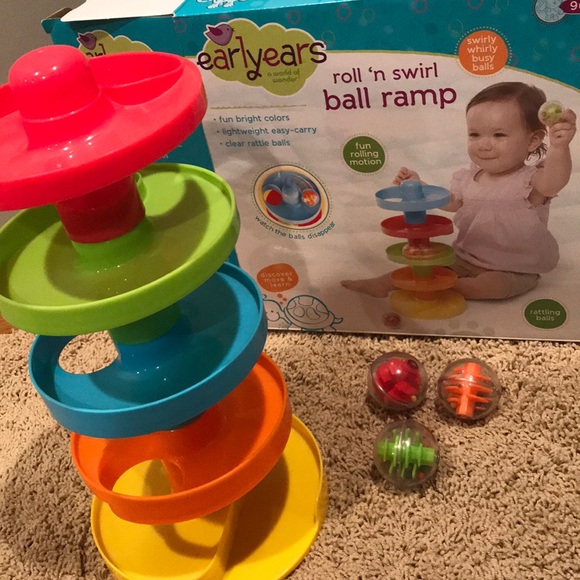 roll and swirl ball ramp